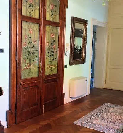 Residenza Porta Brescia 別荘 ペスキエーラ・デル・ガルダ