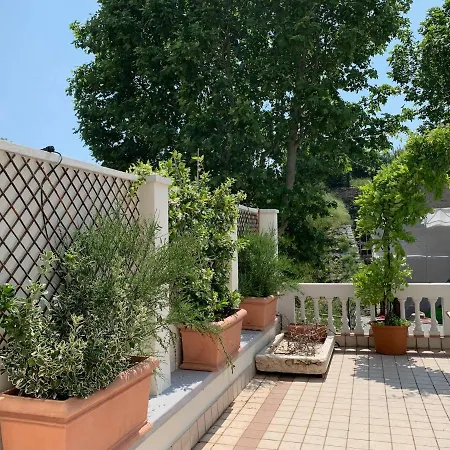 別荘 Residenza Porta Brescia ペスキエーラ・デル・ガルダ
